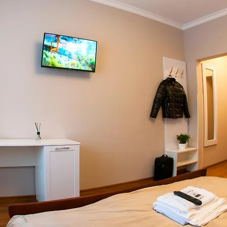 Bed & Breakfast обійми Embrace *