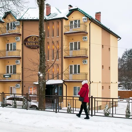 Bed & Breakfast обійми Embrace Truskavets